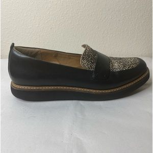 Clark Artisan Glick loafers / slip on Leather loafers/ Brown Size 8
